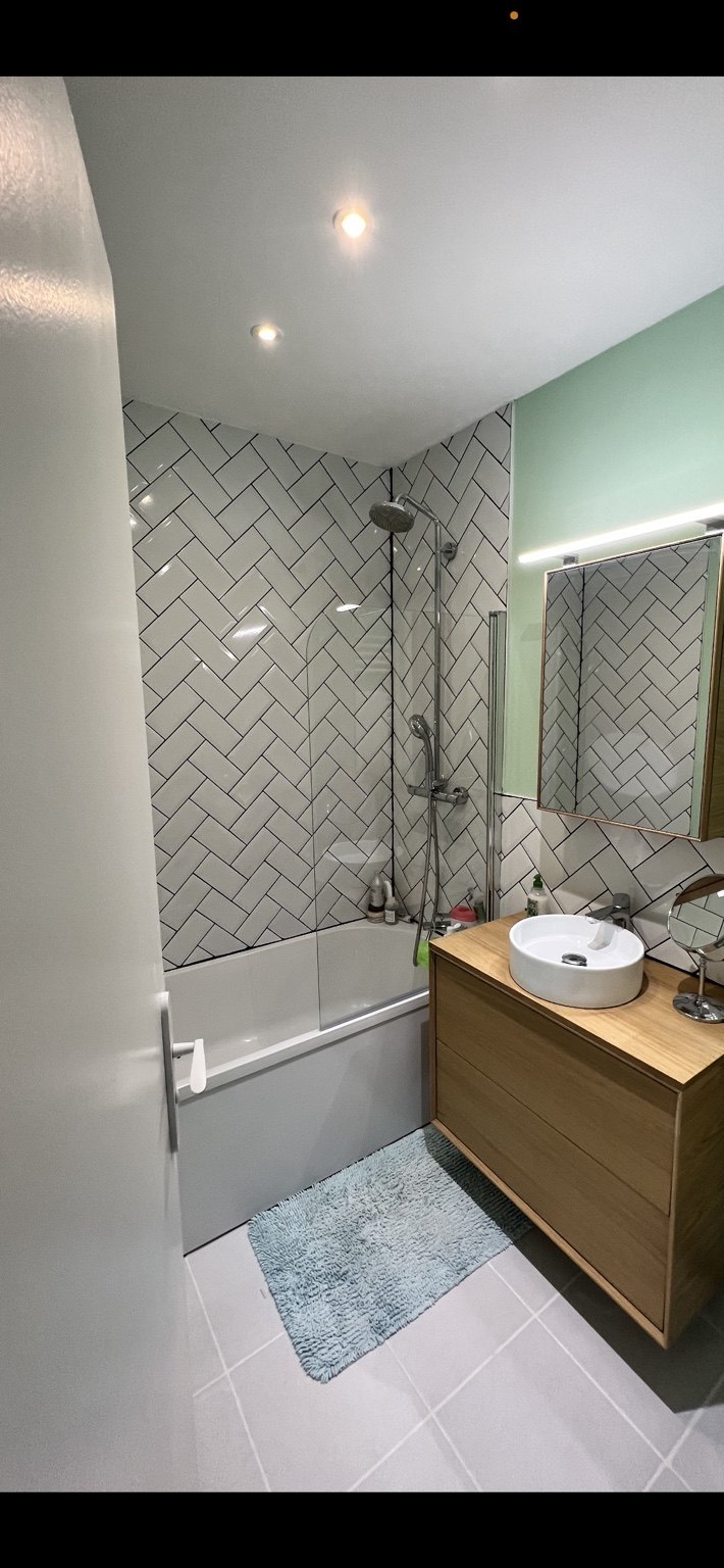 Salle de bain après rénovation et finitions VD Habitat